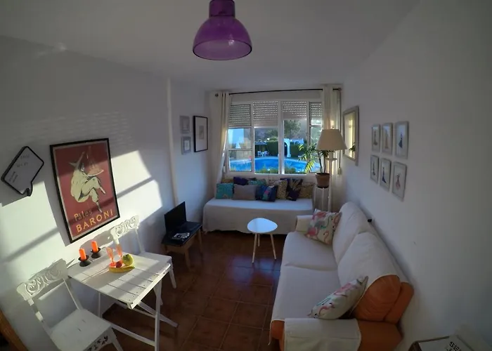 B&B Nerja B&B 네르하