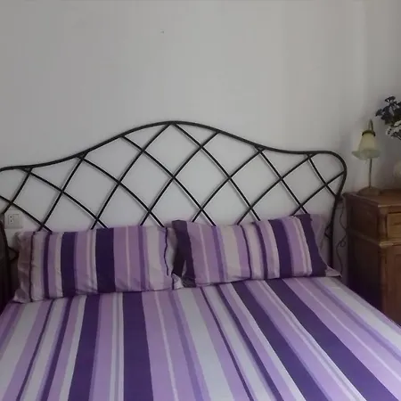 ベッド・アンド・ブレックファスト B&B Nerja ネルハ