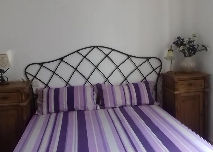 ベッド・アンド・ブレックファスト B&B Nerja ネルハ